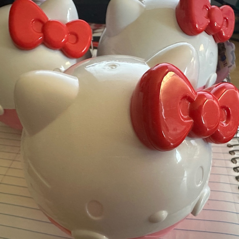 Hello Kitty and friends LOL doll - cinnamoroll swirl and sweet my melody